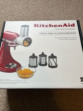 KitchenAid Fresh Prep Slicer/Shredder Attachment - Red & White
